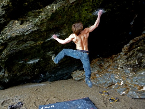 Oliver Wheeldon bouldering at Polzeath